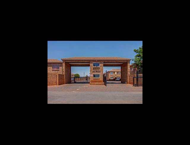 1 BEDROOM TOWNHOUSE FOR SALE IN KRUGERSRUS